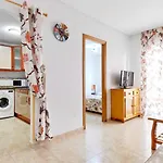 Апартаменты Playa Del Cura - 140 M To The Beach. Торевьиа